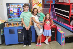 Big-Bounce-Arcade-games-family-time